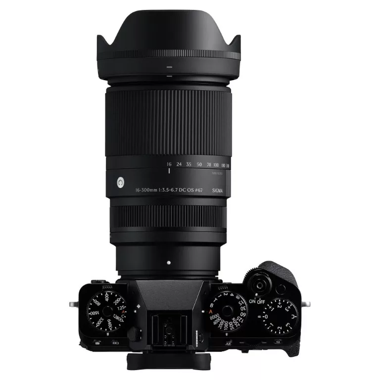 Sigma 16-300mm f-3.5-6.7 DC OS F Lens_ Sony FE (2)